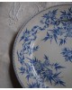 Assiette plate Sarregeumines U&C EPINE décor fleurs bleu 19eme
