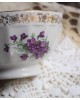 Bol blanc avec liseret or décor violettes porcelaine de Limoges Sofafils