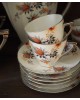 Tasses et sous tasses blanches, décor floral, liseret argent, porcelaine de  Limoges de la manufacture Jean Boyer,  Art Déco