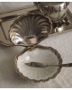 Beurrier métal argenté made in England, coquille interieure en verre, petit couteau à beurre métal argenté