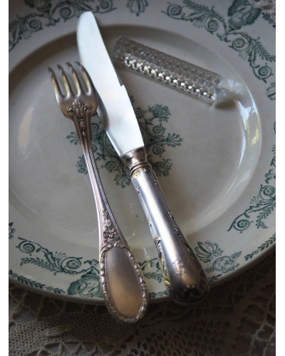 Lot Fourchette métal argenté 7gr Style Louis XVI, Couteaux platineta inoxydable monogrammé DP, avec un porte couteau