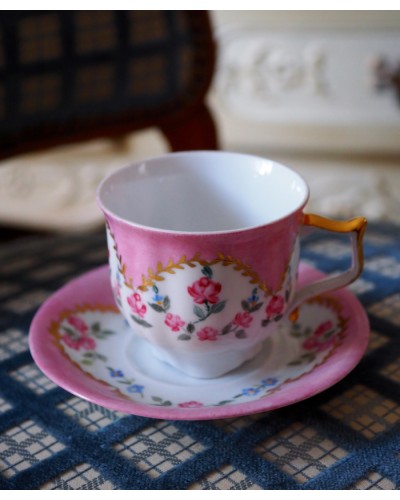 Tasse et sous tasse à café porcelaine de Limoges décor main rose
